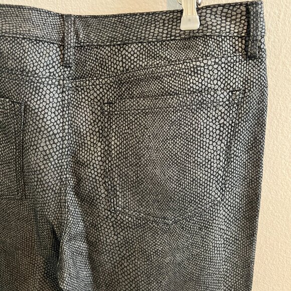 Banana Republic Snake Print Jeans - Sz 32 (NWT) - Picture 8 of 8